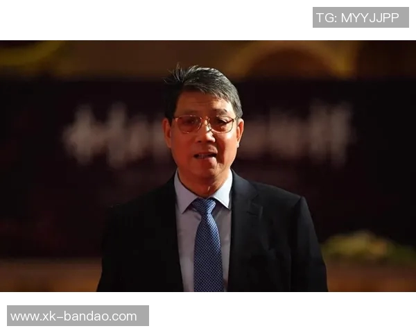 海港俱乐部与球迷代表共庆20岁生日徐根宝携手回归崇明基地温情时刻 海港俱乐部与球迷代表共庆20岁生日徐根宝携手回归崇明基地温情时刻