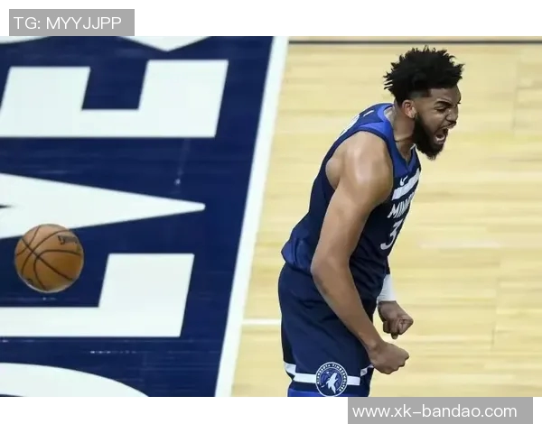 爱德华兹29分钟内高效发挥18投8中贡献26分5篮板3助攻2盖帽表现精彩但犯规频繁影响比赛乐趣